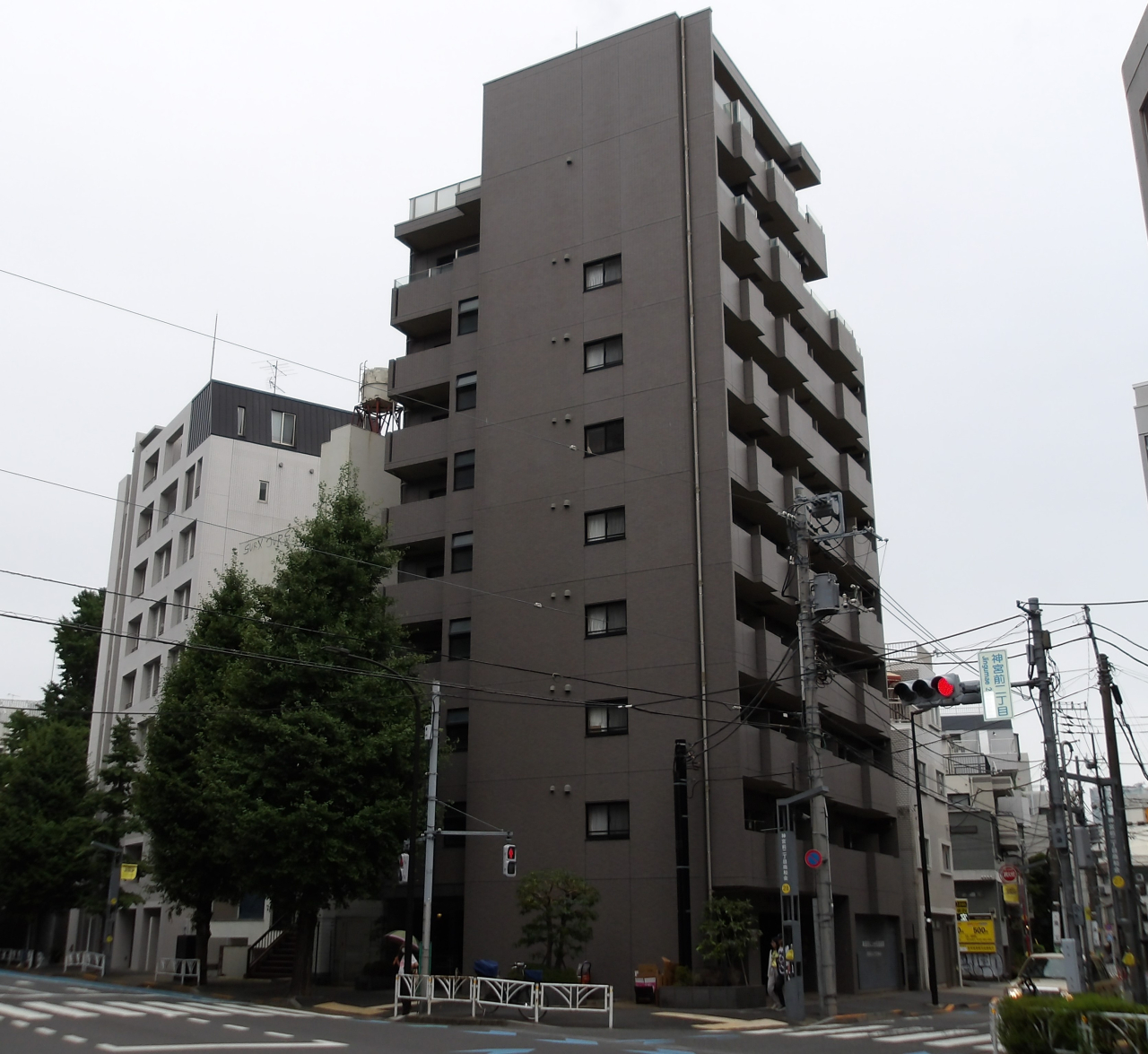 ルーブル神宮前